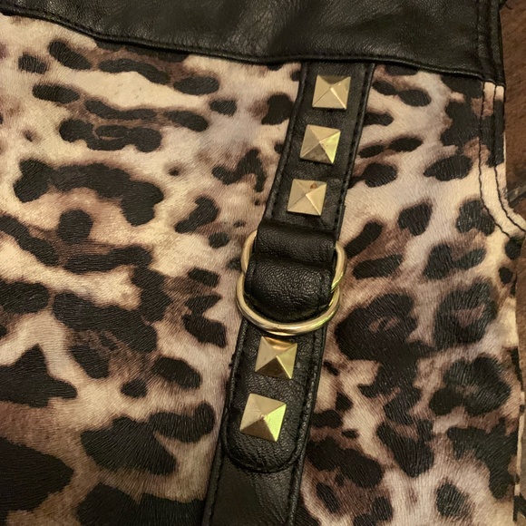 Animal Print Tote Purse - Picture 3 of 4
